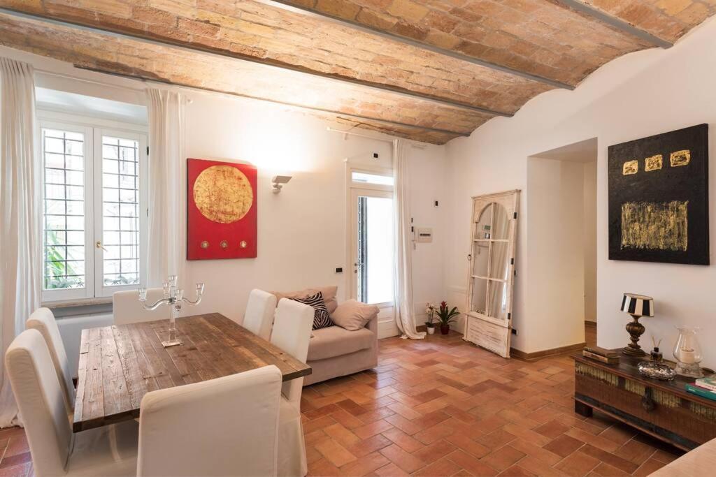 Lovely Colosseum Loft Apartment Рим Екстер'єр фото