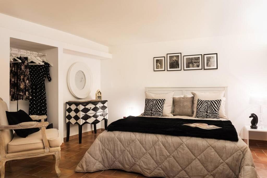 Lovely Colosseum Loft Apartment Рим Екстер'єр фото