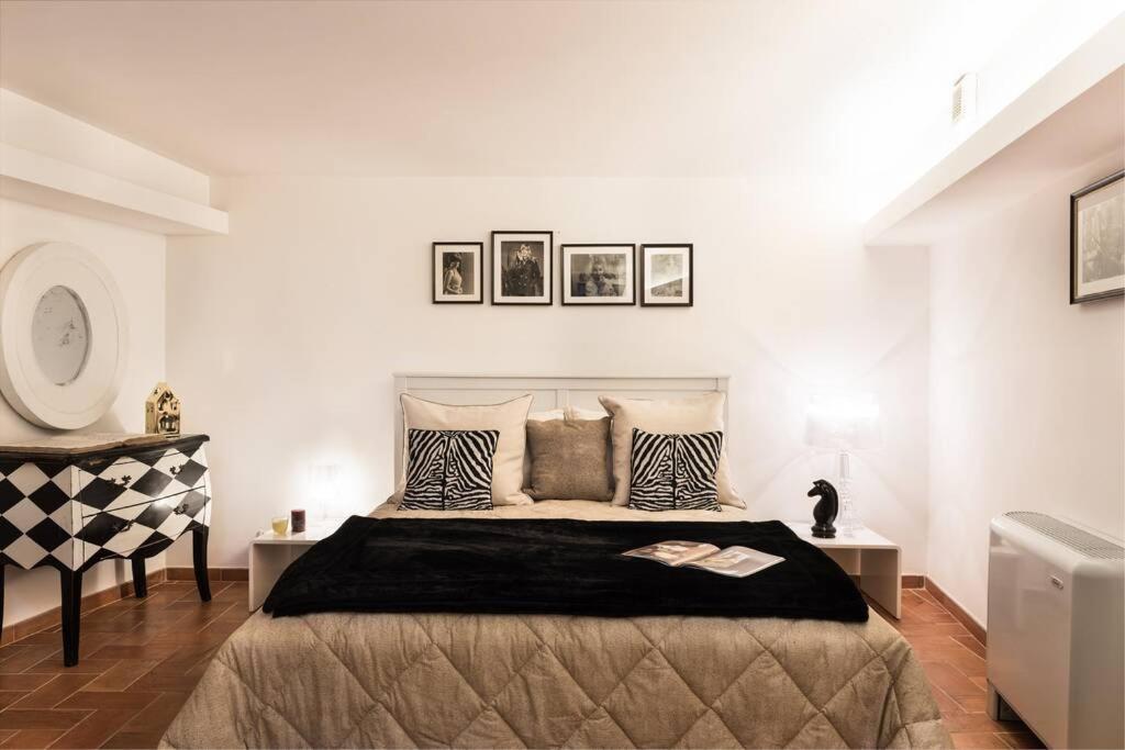 Lovely Colosseum Loft Apartment Рим Екстер'єр фото